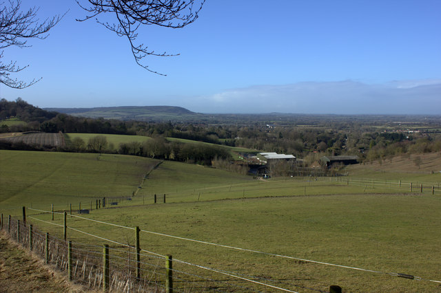 View towards Grange Farm from North Bucks Way