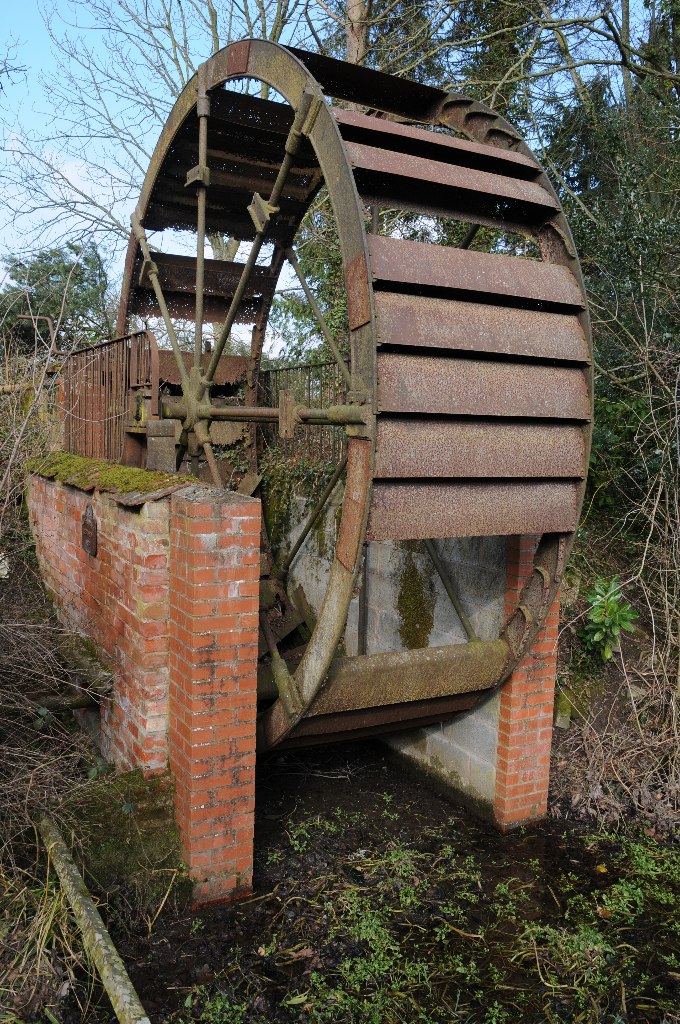 Waterwheel at The Leen © Philip Halling :: Geograph Britain and Ireland