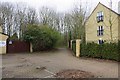 Footpath from Edington Square to Valence Crescent, Witney, Oxon