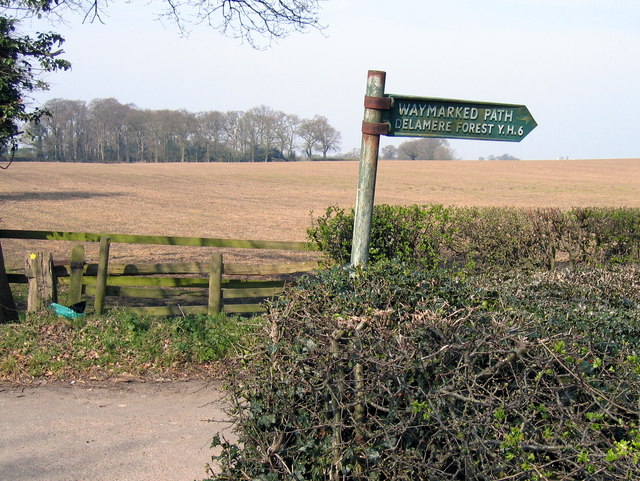 Delamere Youth Hostel fingerpost on the A51 - now gone (2)