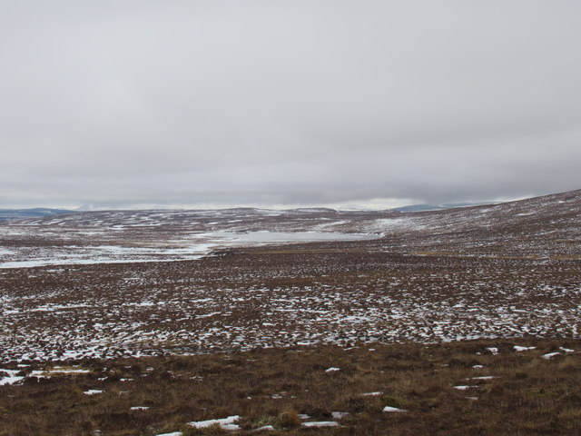View south off shoulder of Cnoc a' Mhaoil Ruaidh above Fiag, Lairg