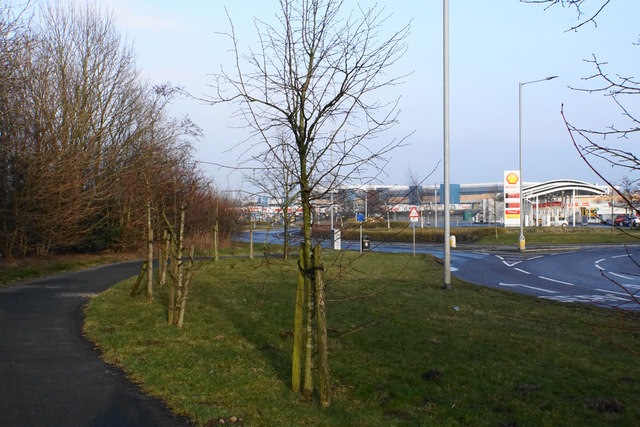 Cycle path towards development at Red Scar