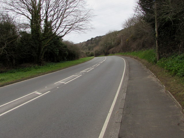 Road from Pwll towards Burry Port