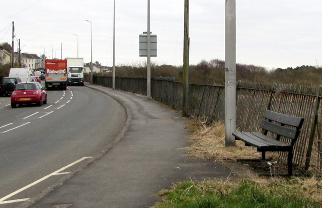 Roadside bench, Pwll, Carmarthenshire