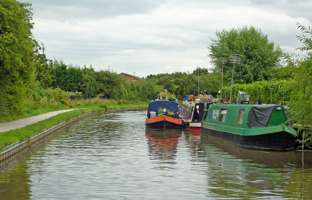 Moorings on the Coventry Canal near... © Roger D Kidd cc-by-sa/2.0 ...