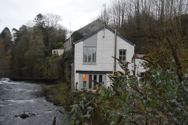 Riverside house © N Chadwick :: Geograph Britain and Ireland