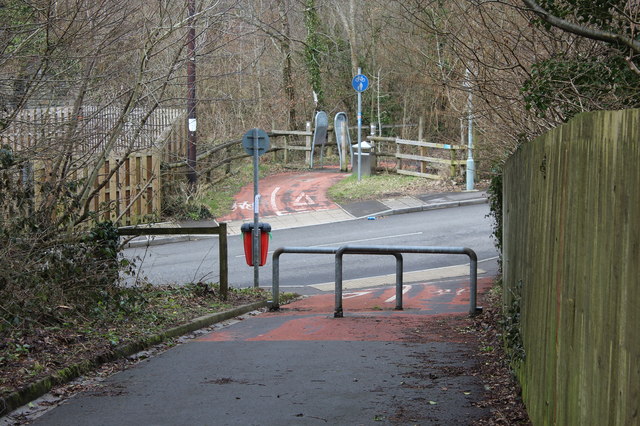 Cycle route crosses Penallta Road