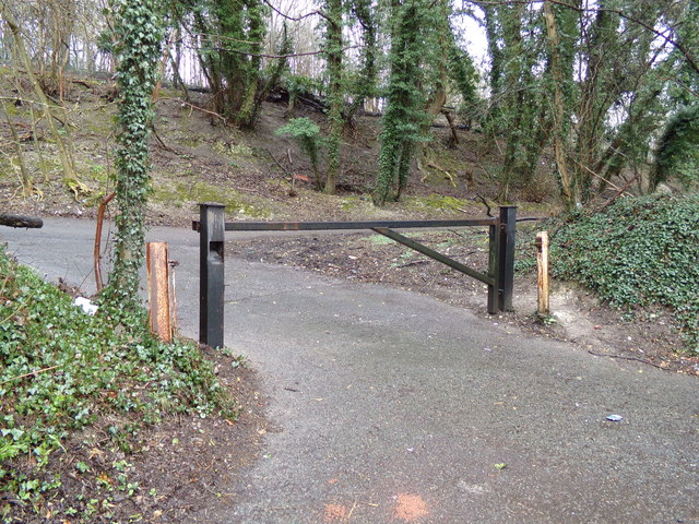 Entrance to the Upper Lea Valley Walk