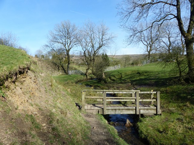 Footbridge over Tor Brook at Bottom-of-the-Oven