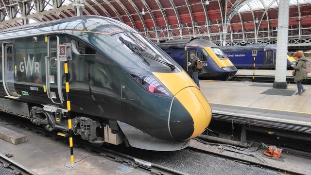 New Gwr 800 Class Train In Paddington © Philip Halling Geograph Britain And Ireland 3888