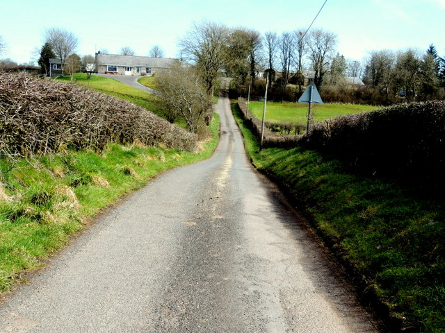 A dip in the road, Arvalee © Kenneth Allen cc-by-sa/2.0 :: Geograph ...