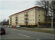 NS5364 : Block of flats on Berryknowes Road by Richard Sutcliffe