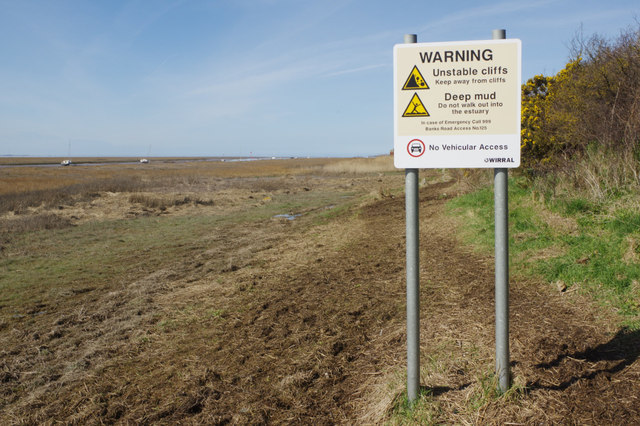 Heswall Shore © Stephen McKay :: Geograph Britain and Ireland