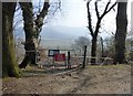 Llwybr Troed ar Gau/Footpath Closed