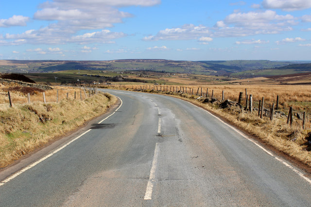 The Long Causeway Descending Towards Chris Heaton Cc By Sa Geograph Britain And Ireland