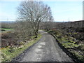 SE0739 : Permissive bridleway on the driveway to Heather Lodge, Harden by Humphrey Bolton