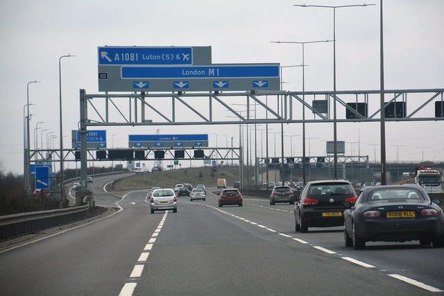 Central Bedfordshire : M1 Motorway © Lewis Clarke :: Geograph Britain ...