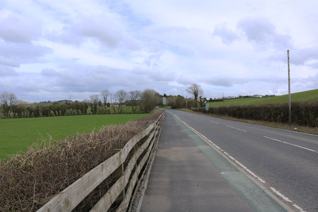 Footpath by the A70 © Billy McCrorie cc-by-sa/2.0 :: Geograph Britain ...