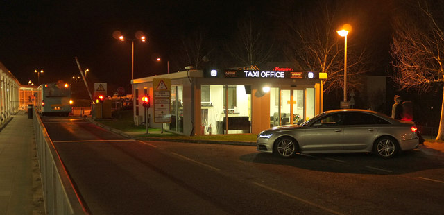 Taxi office, Bristol Airport © Derek Harper cc-by-sa/ :: Geograph  Britain and Ireland