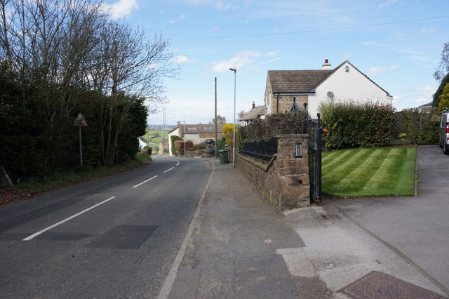Thornhill Road towards Dewsbury