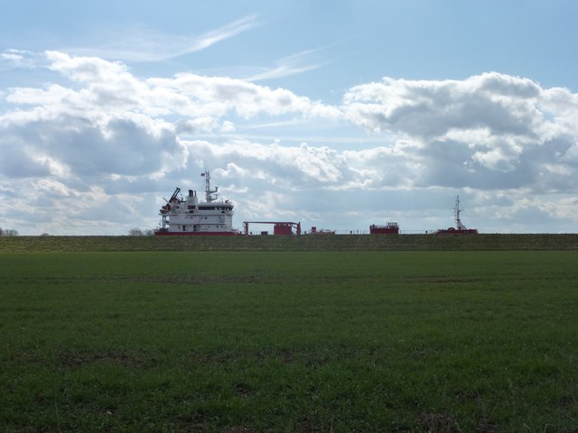 Ship passing on Cotness Roads seen from Laxton Bridleway 6