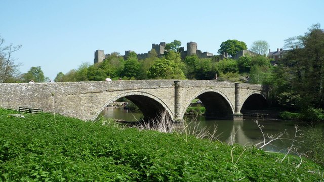 Ludlow Castle & Dinham Bridge (Ludlow)