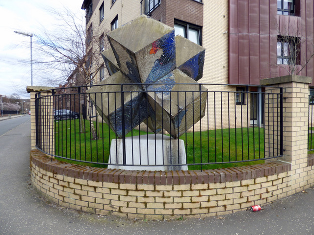 Sculpture on Hinshelwood Drive