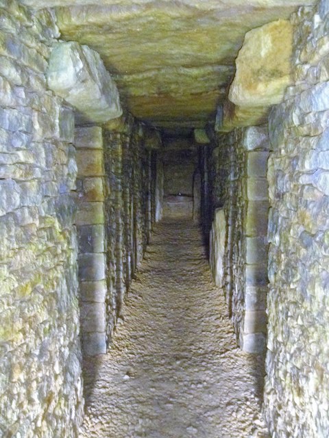 The Long Barrow at All Cannings 6 Michael Dibb Geograph