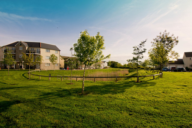 a-balancing-pond-at-the-top-of-watkins-roger-a-smith-geograph