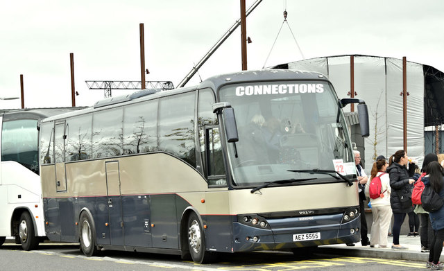 Coach Connections coach, Titanic Quarter, Belfast (May 2018)