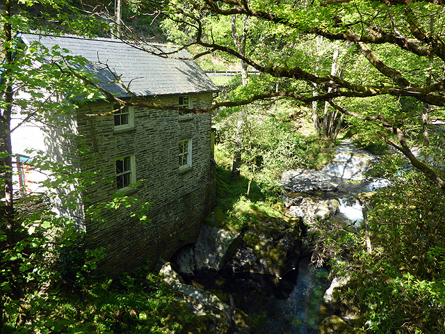 House beside Afon Dulas viewed from Pont Evans