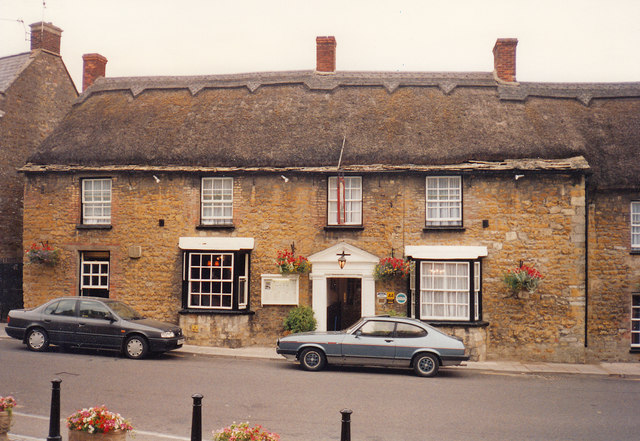 Castle Cary: The George Hotel