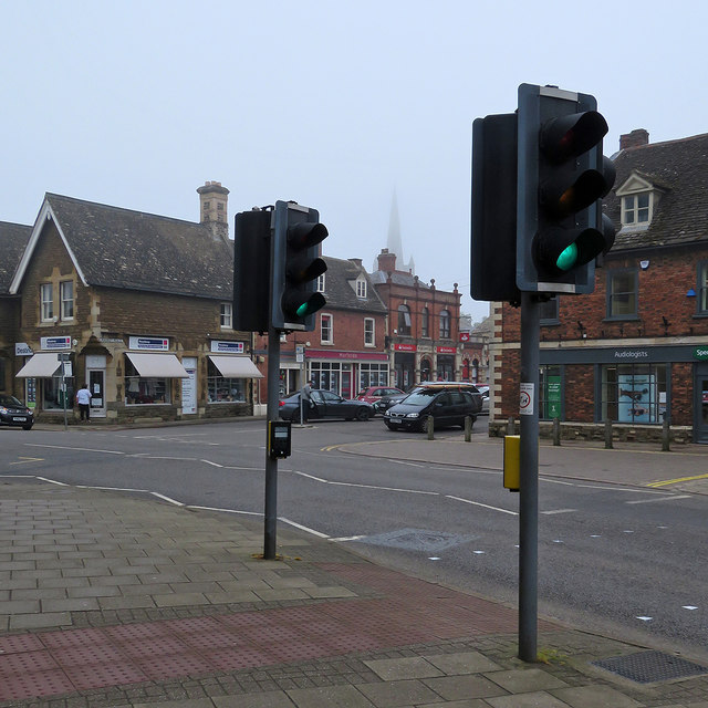 Oakham: High Street traffic lights