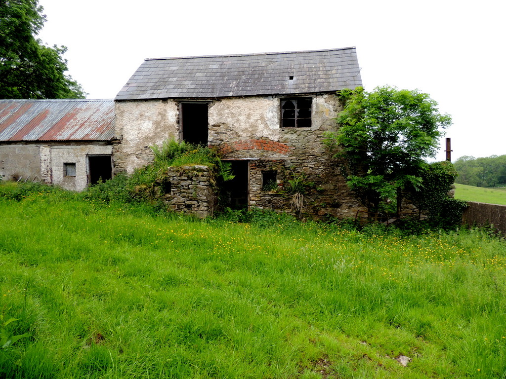 Out-buildings, Crosh (2) © Kenneth Allen :: Geograph Ireland