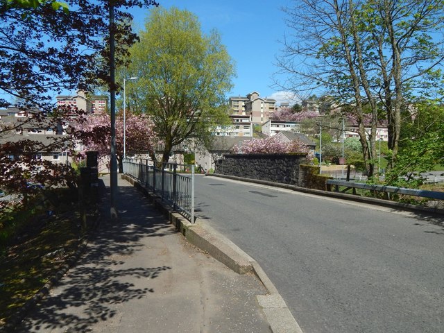 Branchton Road crossing above railway line