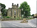 Drinking Fountain and Former Old Congregational Church, Warley Town