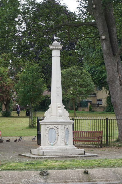 War memorial in Thorne Memorial Park © Ian S :: Geograph Britain and Ireland
