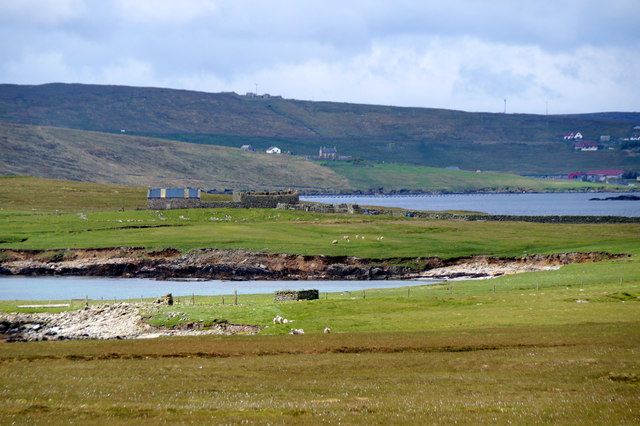 Looking across Housa Wick towards the west end of Hascosay