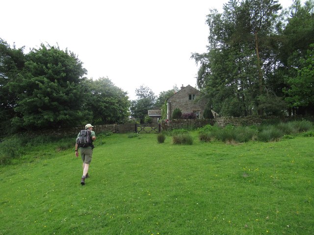 Approaching Redheugh Cottage
