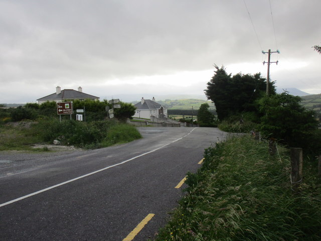 The crossroads at the Kerryman's Table © Jonathan Thacker :: Geograph ...