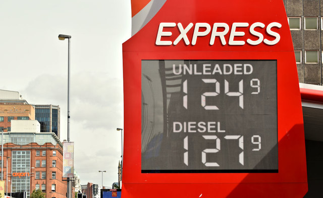 Fuel prices sign, Belfast (23 June 2018)