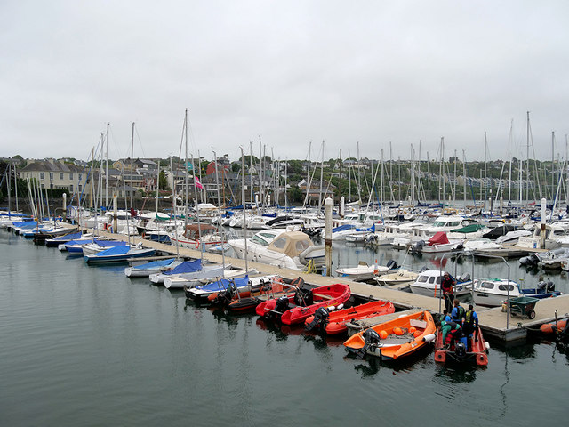 Yacht Club Mooring at Kinsale © David Dixon cc-by-sa/2.0 :: Geograph ...