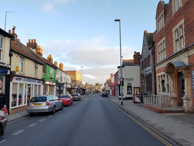 High Street Gorleston on Sea Helen Steed cc by sa 2.0