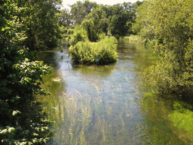 River Test © Alex McGregor cc-by-sa/2.0 :: Geograph Britain and Ireland