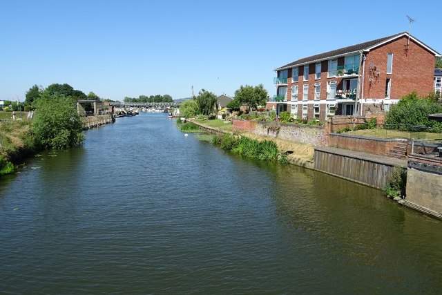 River Avon at Tewkesbury © Philip Halling cc-by-sa/2.0 :: Geograph ...