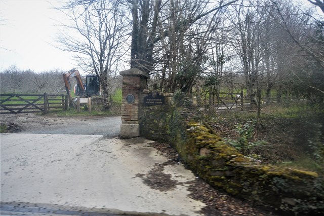 Westnorth Manor Farm - track entrance