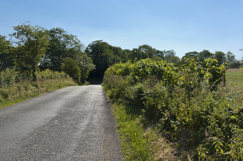 a-sharp-double-bend-by-tootal-hall-ian-greig-cc-by-sa-2-0-geograph