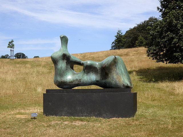 Yorkshire Sculpture Park: "Reclining Figure Hand"
