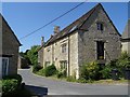 Houses in Baunton