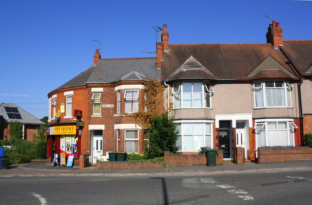 Off licence and houses at north end of Sandy Lane